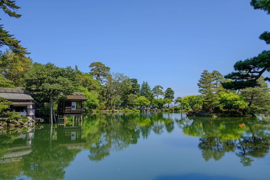 小松