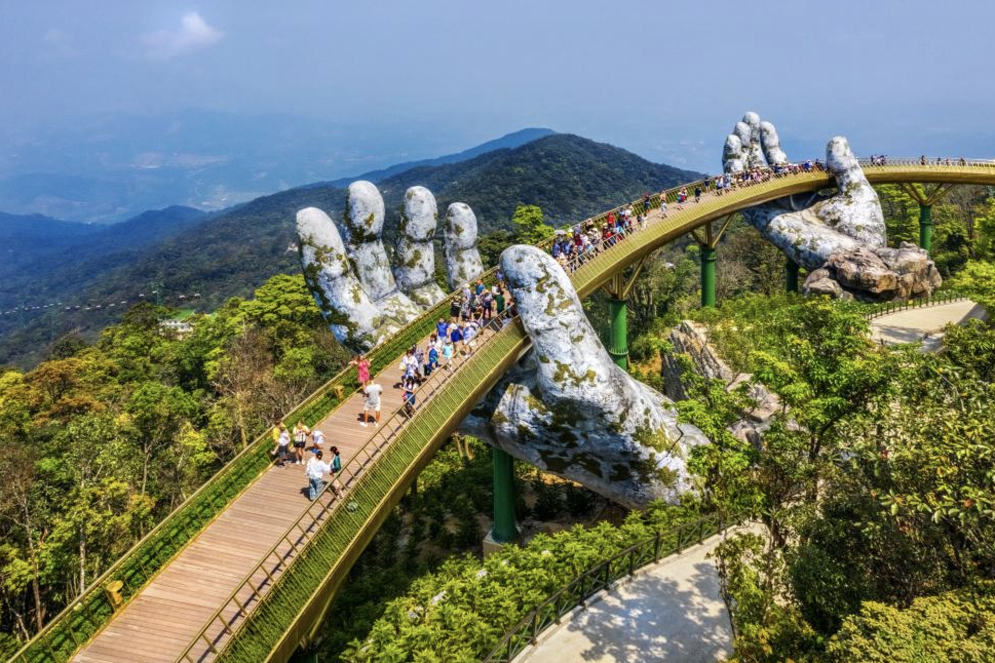 峴港